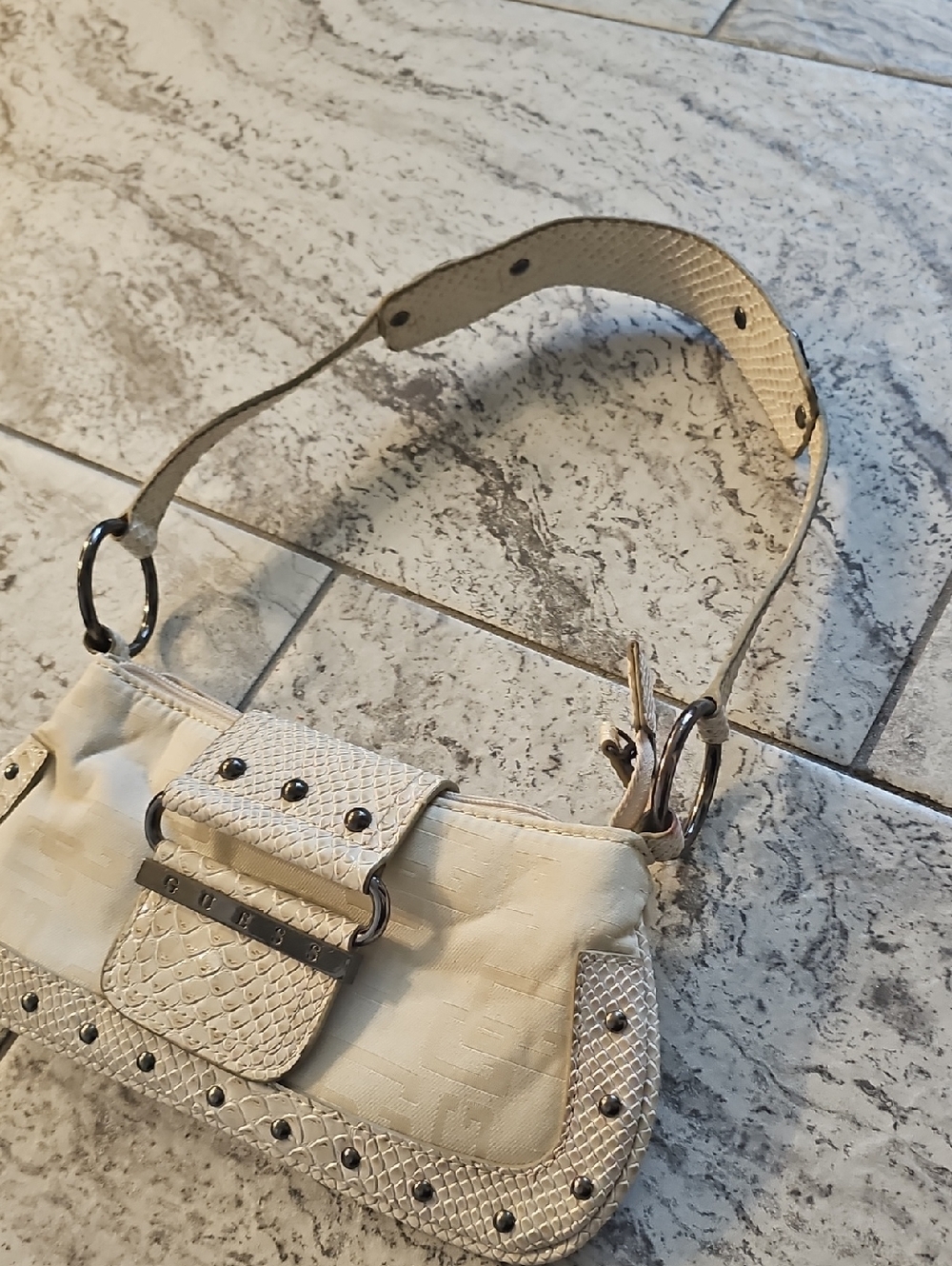 *NWOT* Vintage Cream Shoulder Bag with Textured Trim